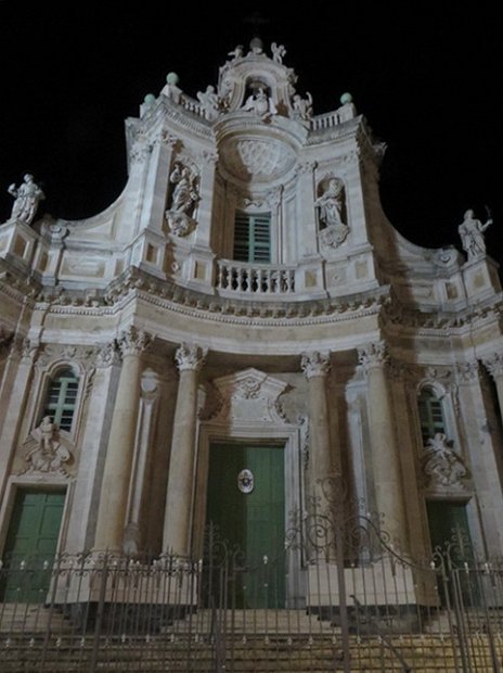 (34) Catania by night 
